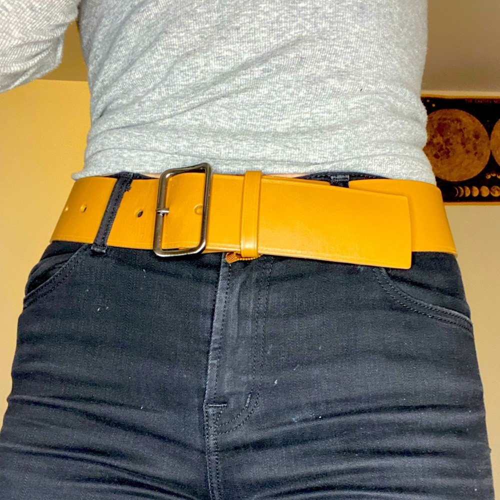Jill Sander brown tan nude classy belt curved shape